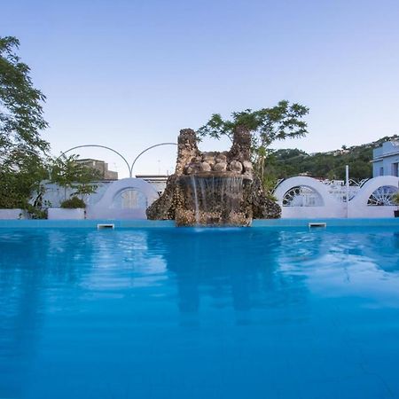 Hotel Terme Tirrenia Иския Екстериор снимка