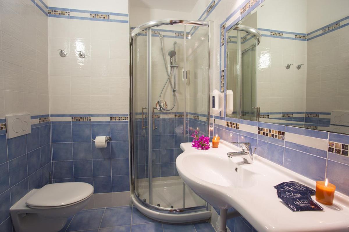 Hotel Terme Tirrenia Иския Екстериор снимка