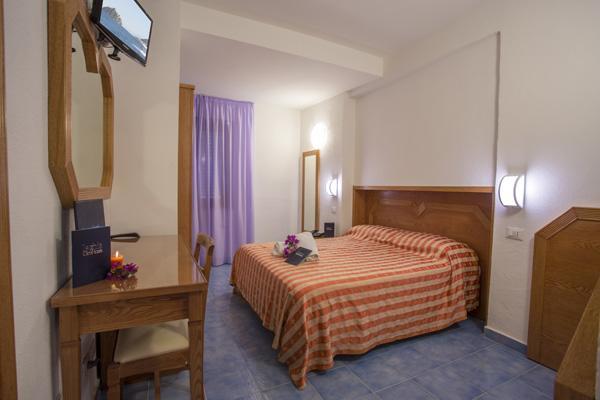Hotel Terme Tirrenia Иския Екстериор снимка